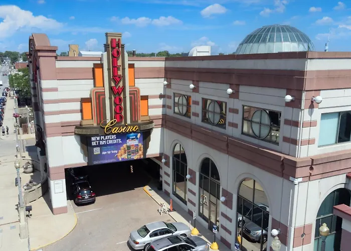 Hometowne Studios By Red Roof And Conference Center Chicago - N Aurora Naperville